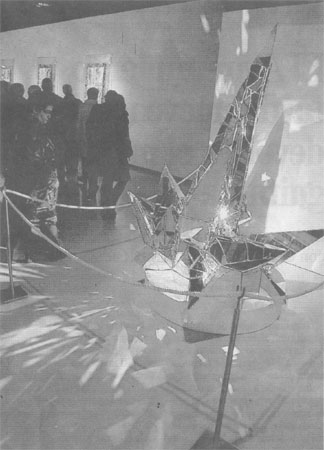 75 aniversario de Cristalería El Reflejo - Exposición REFLEJARTE - Noticia y fotografía de La Opinión de A Coruña